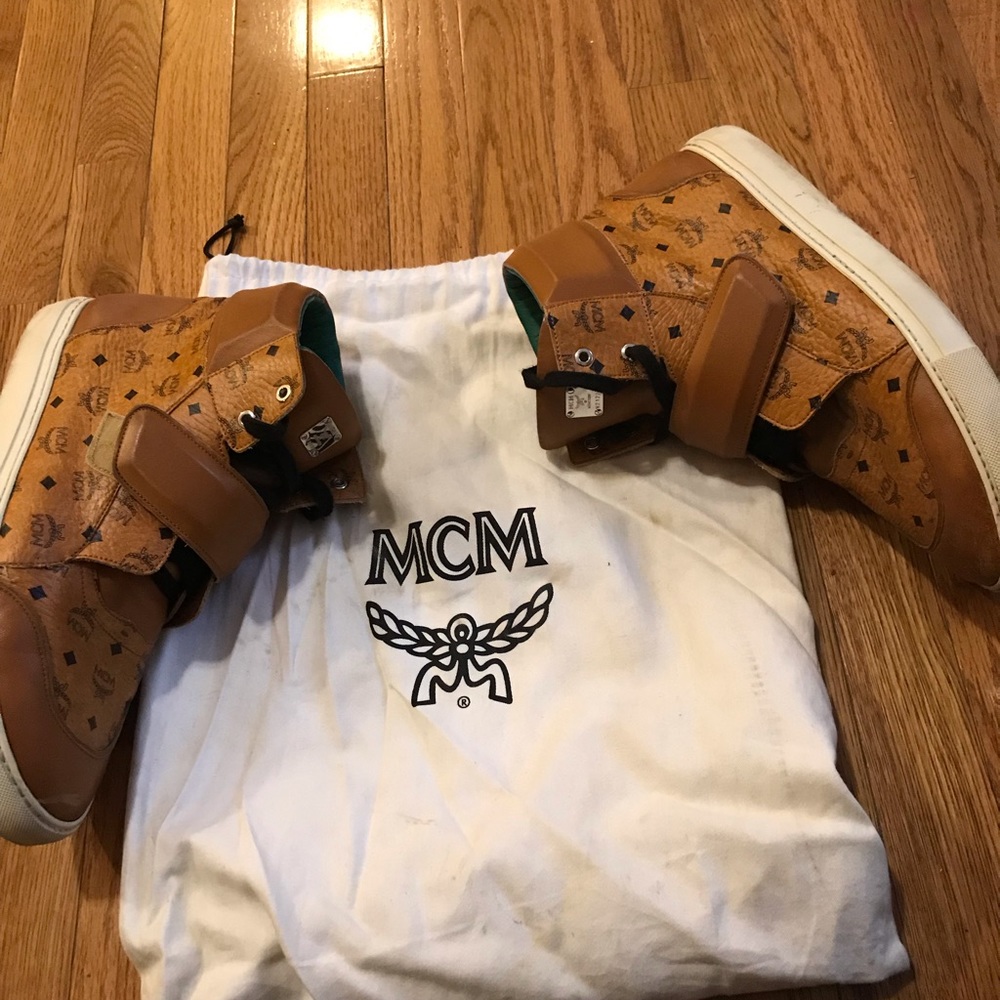 MCM MENS SHOES (13)